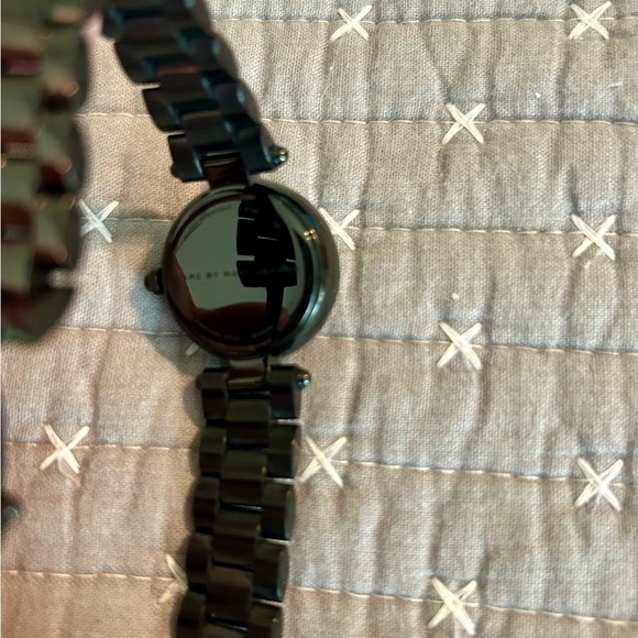 Marc by Marc Jacobs Slim Women’s  Black Watch with Silver Dial - Picture 4 of 6